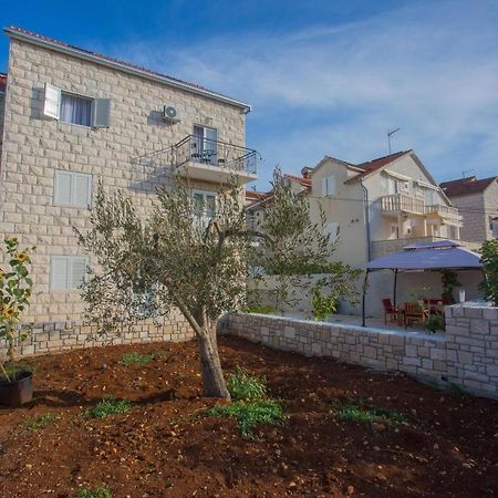 Apartments With A Parking Space Sutivan, Brac - 752 Zewnętrze zdjęcie